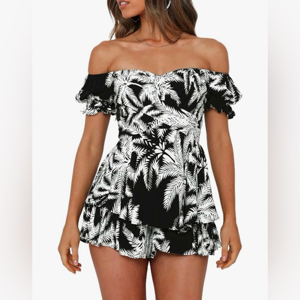 Off-Shoulder Black and White Leaf Print Romper
